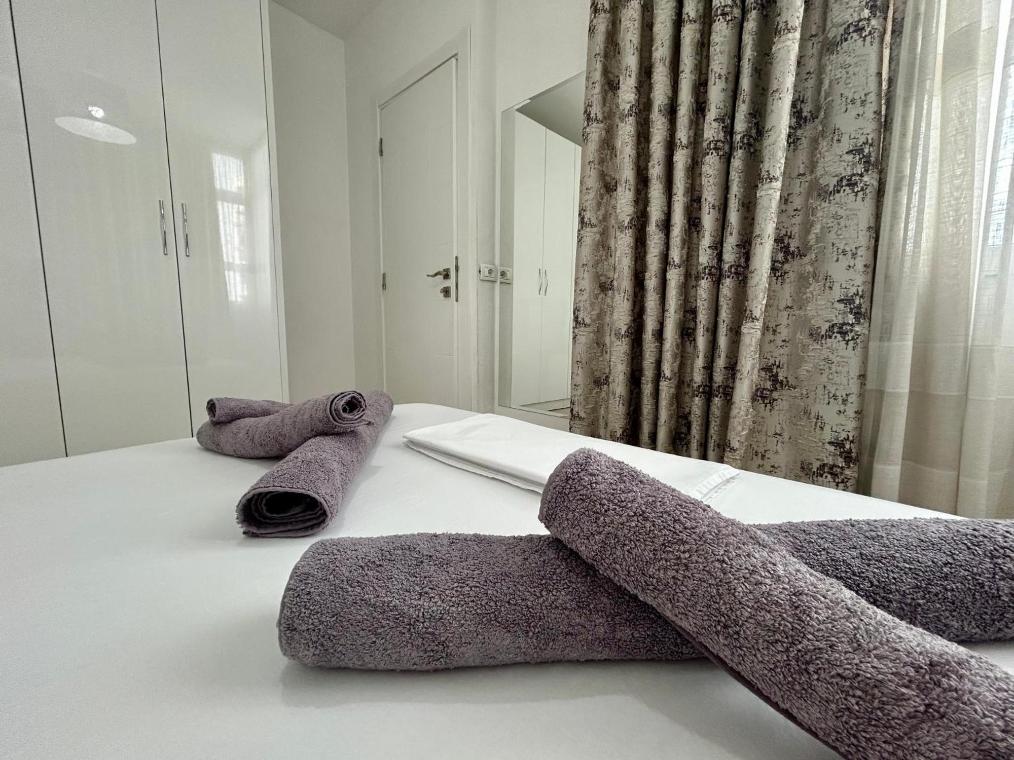 A&X Lovely And Central Apartment - 24H Self Check-In Τίρανα Εξωτερικό φωτογραφία